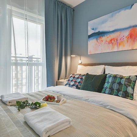 Okecie Airport Studio Bakalarska 2 P&O Serviced Apartments Varşovia Exterior foto