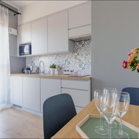 Okecie Airport Studio Bakalarska 2 P&O Serviced Apartments Varşovia Exterior foto