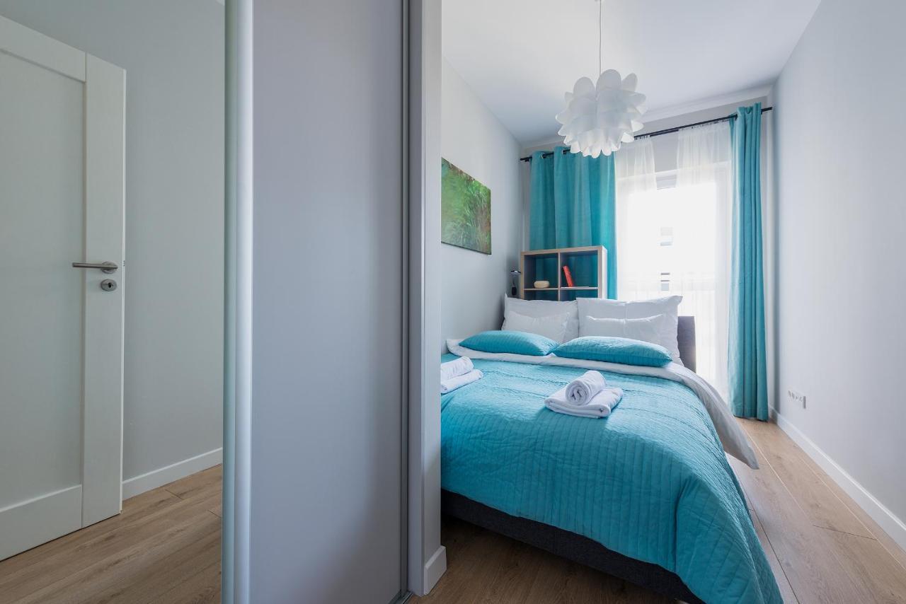 Okecie Airport Studio Bakalarska 2 P&O Serviced Apartments Varşovia Exterior foto