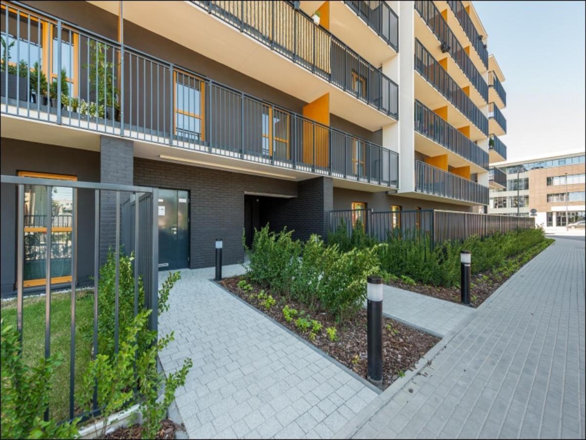 Okecie Airport Studio Bakalarska 2 P&O Serviced Apartments Varşovia Exterior foto